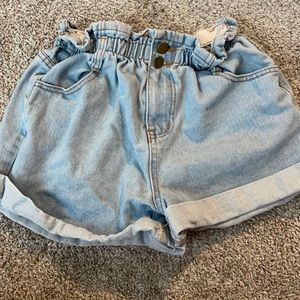 Princess Poly high waisted paper bag shorts!